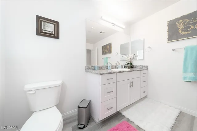 $2,950 | 2849 Desert Mosaic Lane, Unit 5, Las Vegas, NV 89183