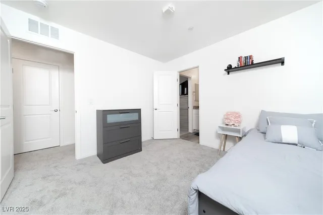 $2,950 | 2849 Desert Mosaic Lane, Unit 5, Las Vegas, NV 89183