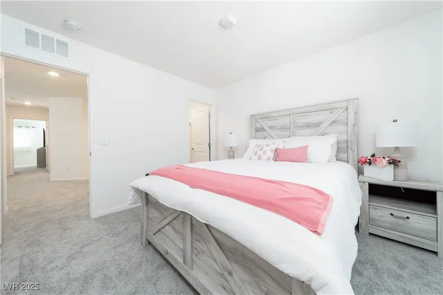 $2,950 | 2849 Desert Mosaic Lane, Unit 5, Las Vegas, NV 89183