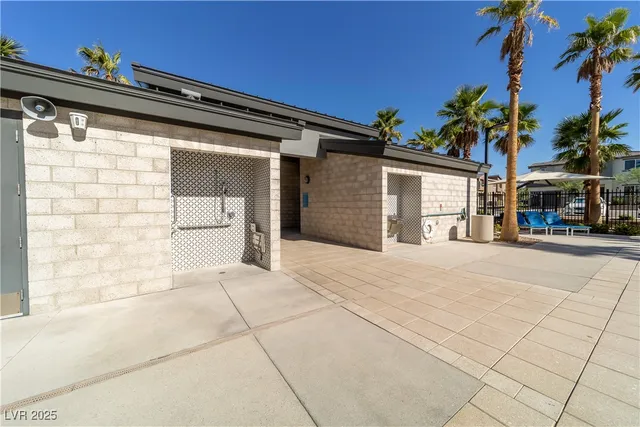 $2,950 | 2849 Desert Mosaic Lane, Unit 5, Las Vegas, NV 89183