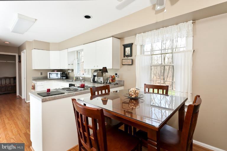 2003 Pine Pep Road Reisterstown, MD 21136 - Photo 17 of 30 Breakfast area