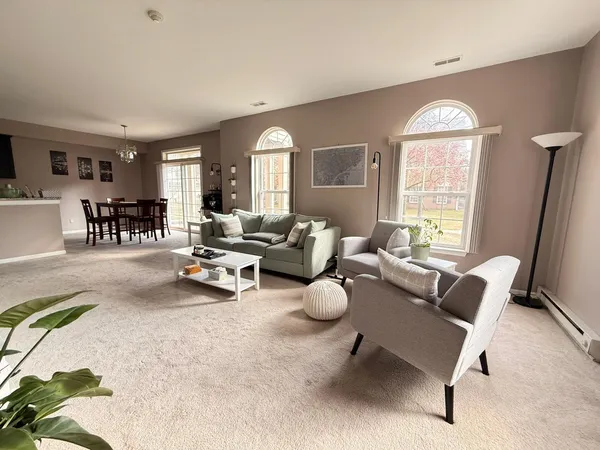 $1,850 | 40445 Glen Eagle Lane, Canton, MI 48188