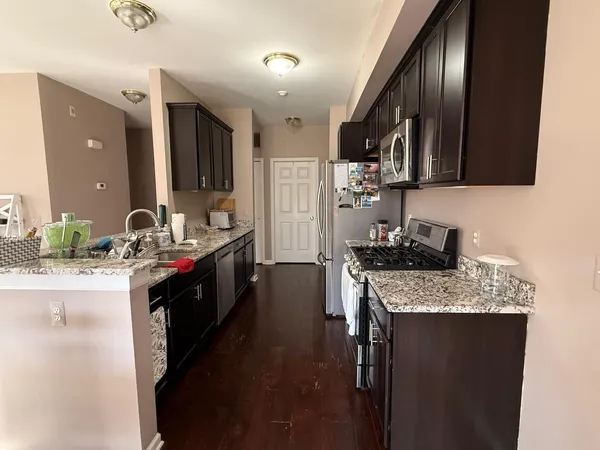 $1,850 | 40445 Glen Eagle Lane, Canton, MI 48188