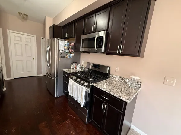 $1,850 | 40445 Glen Eagle Lane, Canton, MI 48188