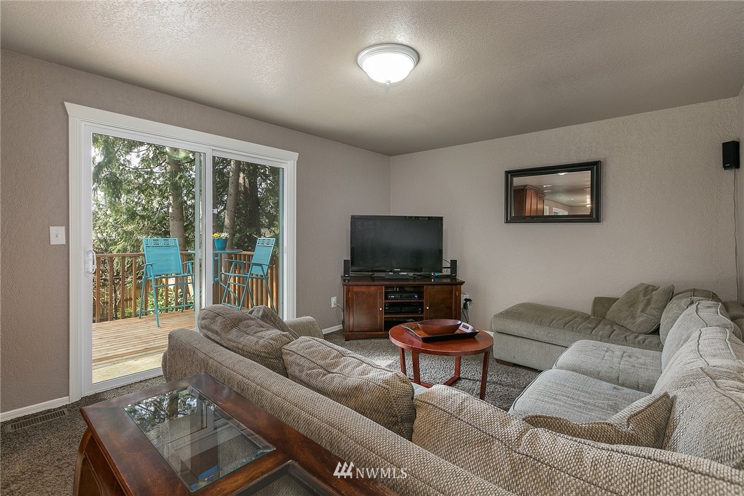 2214 177th Street Southeast Bothell, WA 98012 - Photo 11 of 19
