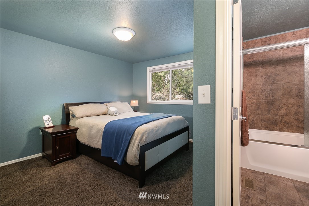 2214 177th Street Southeast Bothell, WA 98012 - Photo 14 of 19