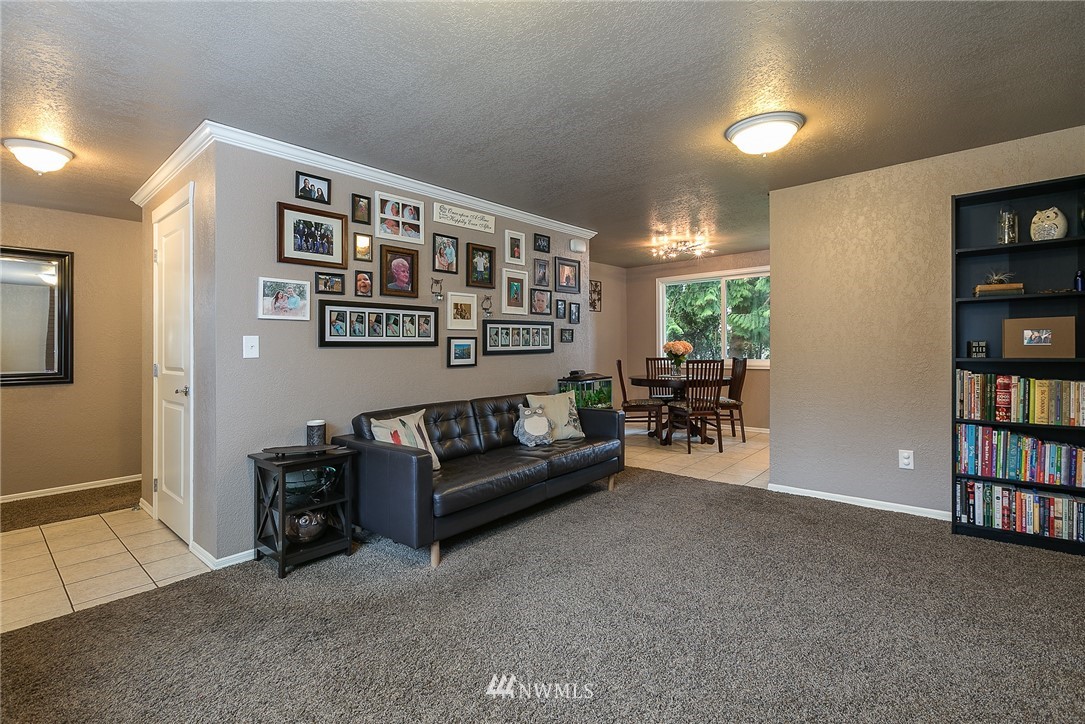 2214 177th Street Southeast Bothell, WA 98012 - Photo 5 of 19