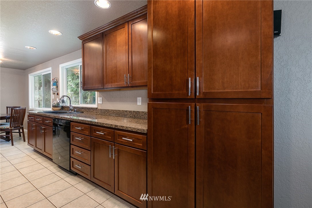 2214 177th Street Southeast Bothell, WA 98012 - Photo 8 of 19