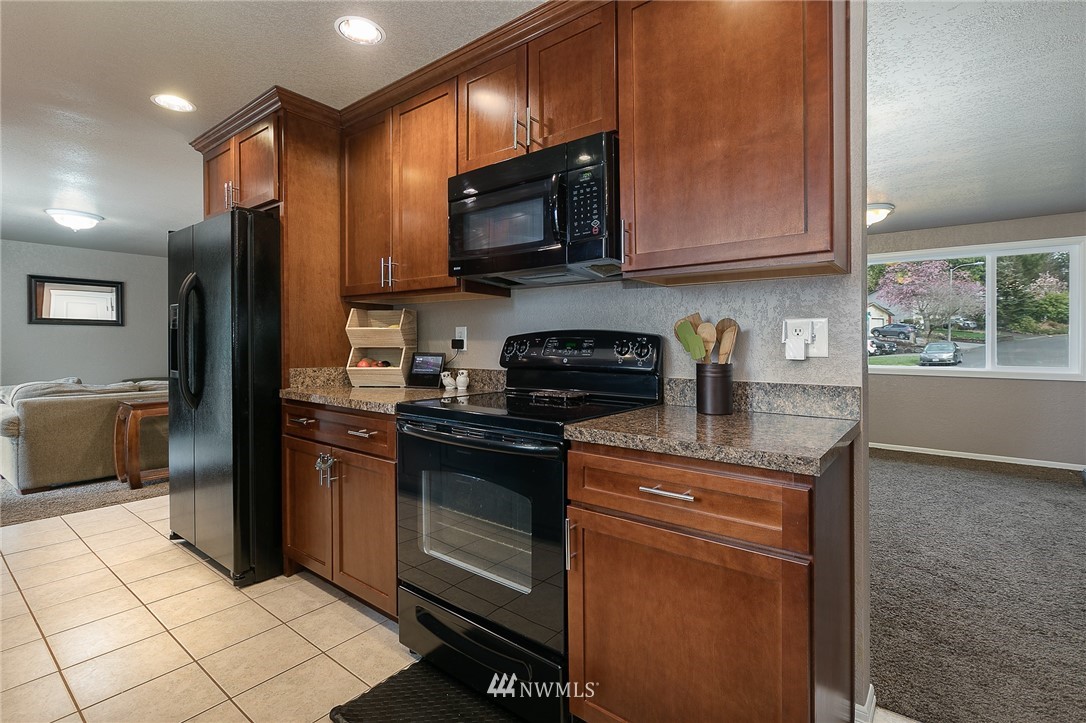 2214 177th Street Southeast Bothell, WA 98012 - Photo 9 of 19