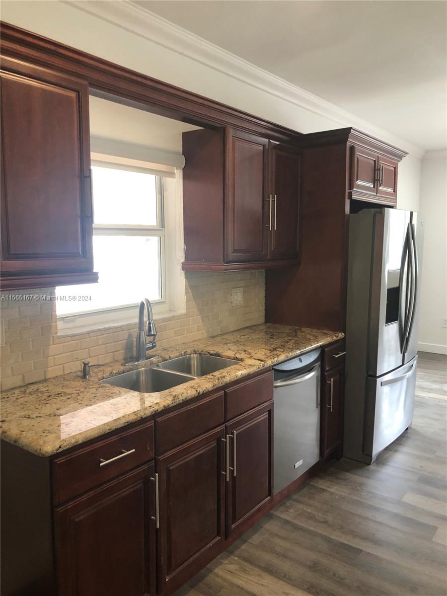 3085 Southwest 19th St Unit B  