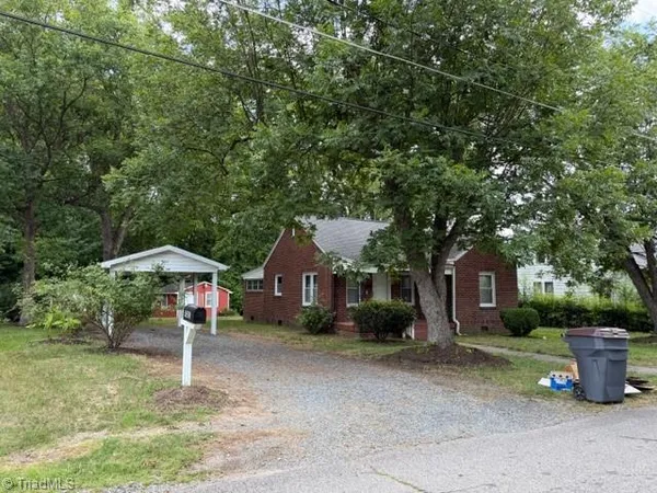 $1,000 | 703 Bradley Street, Reidsville, NC 27320