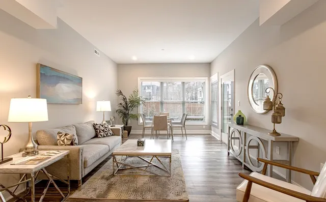 $2,350 | 2 Broadway, Unit ONEBED, Lynnfield, MA 01940