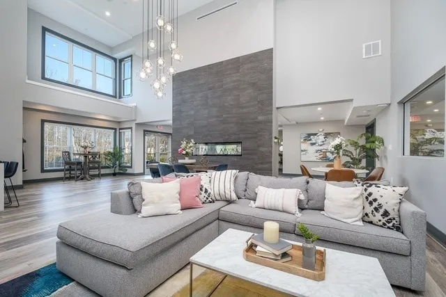 $2,350 | 2 Broadway, Unit ONEBED, Lynnfield, MA 01940