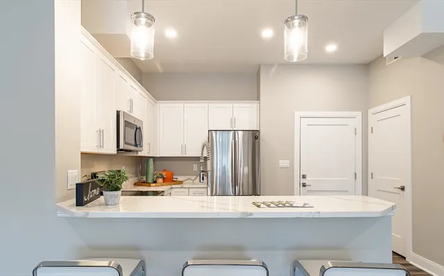 $2,350 | 2 Broadway, Unit ONEBED, Lynnfield, MA 01940