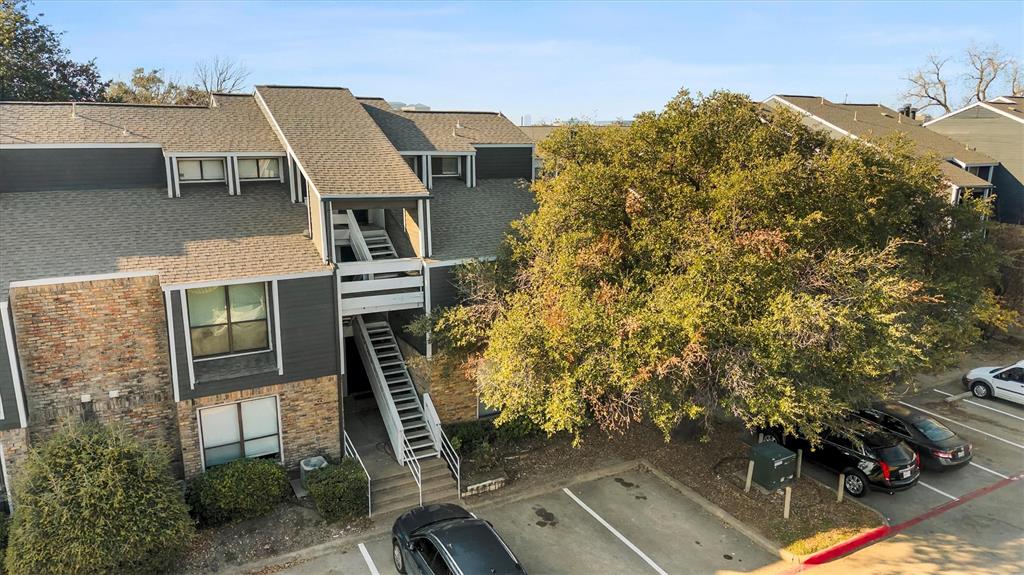 5840 Spring Valley Road, Unit 912 Dallas, TX 75254 - Photo 25 of 33 a aerial view of a house