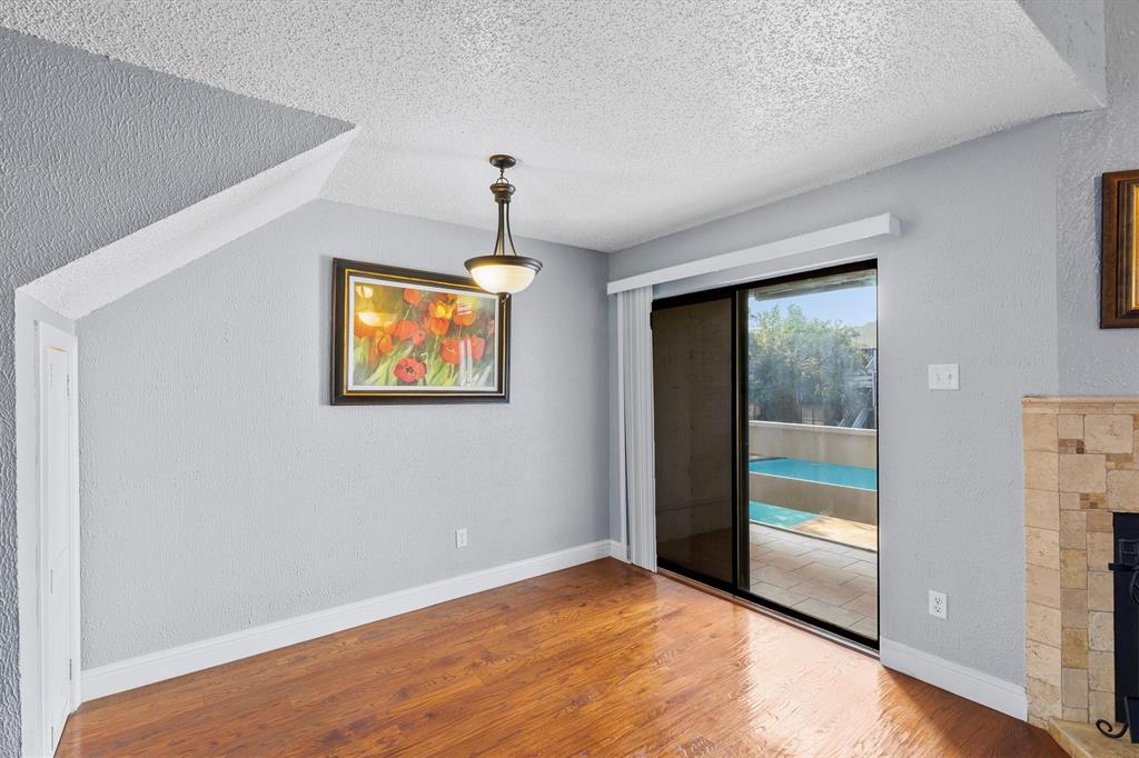 5840 Spring Valley Road, Unit 912 Dallas, TX 75254 - Photo 5 of 33 a view of an empty room with window