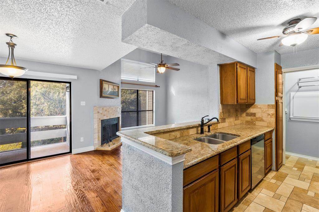 5840 Spring Valley Road, Unit 912 Dallas, TX 75254 - Photo 6 of 33