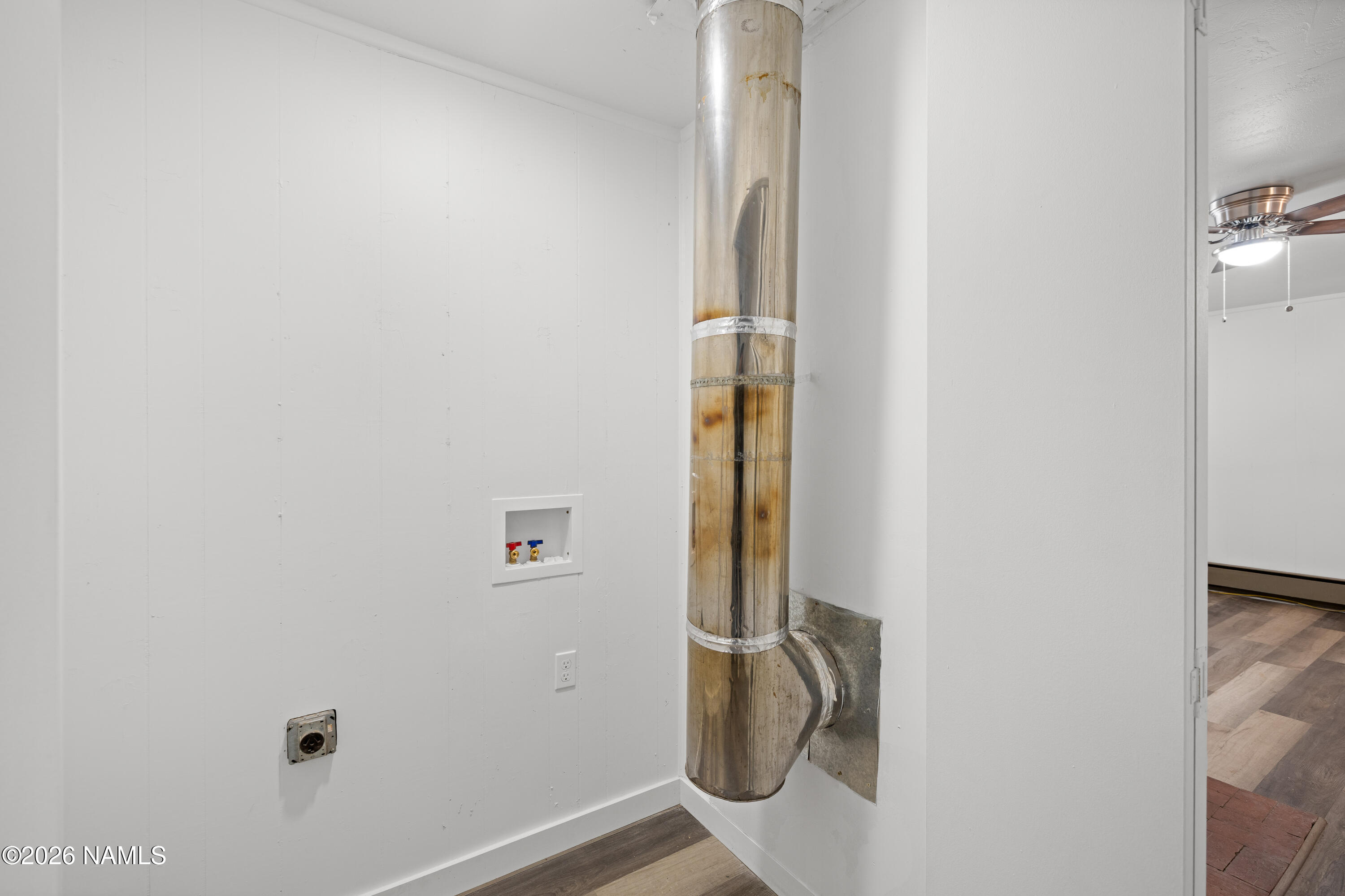 874 Oneida Flagstaff, AZ 86005 - Photo 25 of 30 a bathroom with a shower