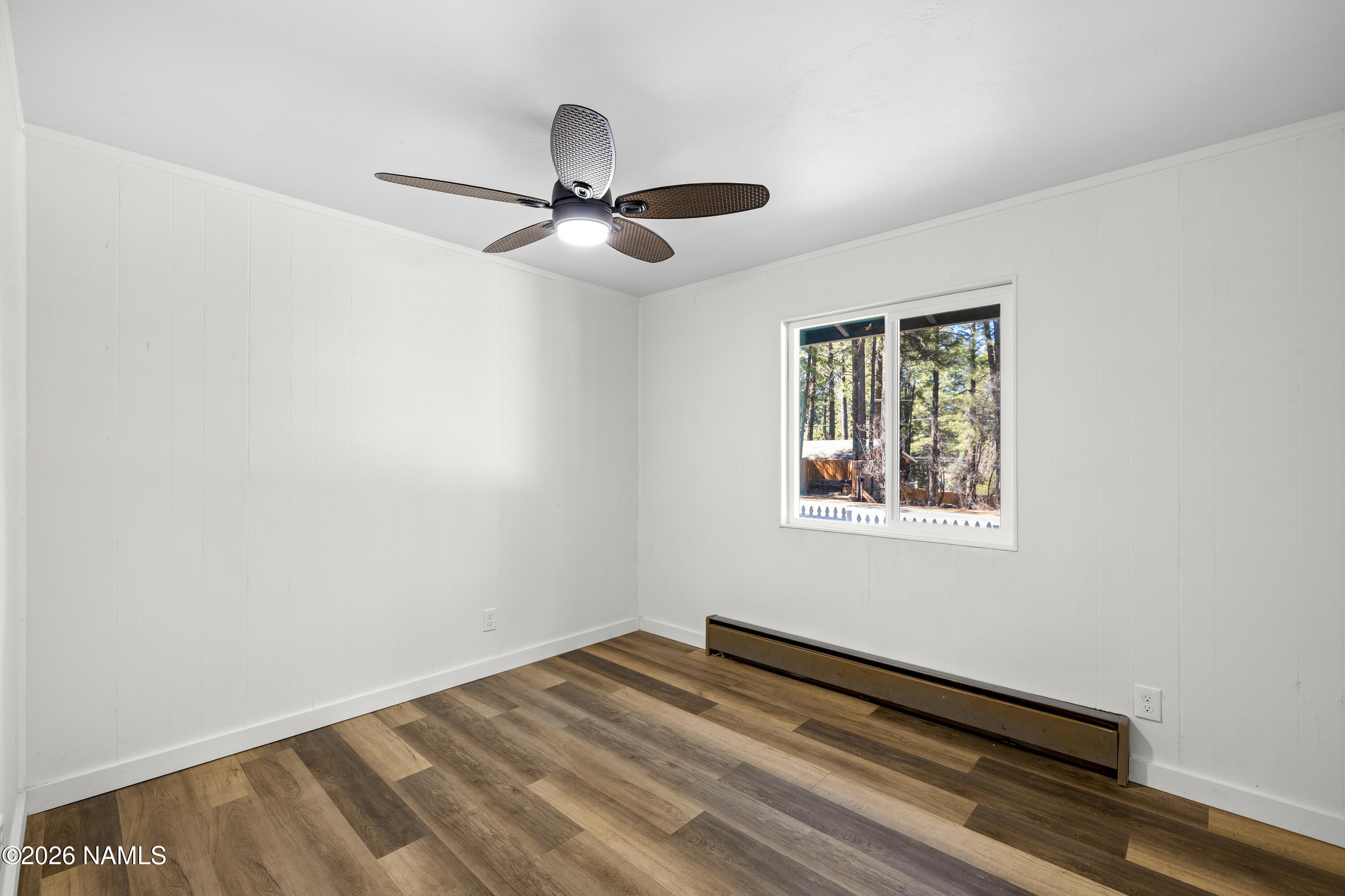 874 Oneida Flagstaff, AZ 86005 - Photo 29 of 30 an empty room with a window