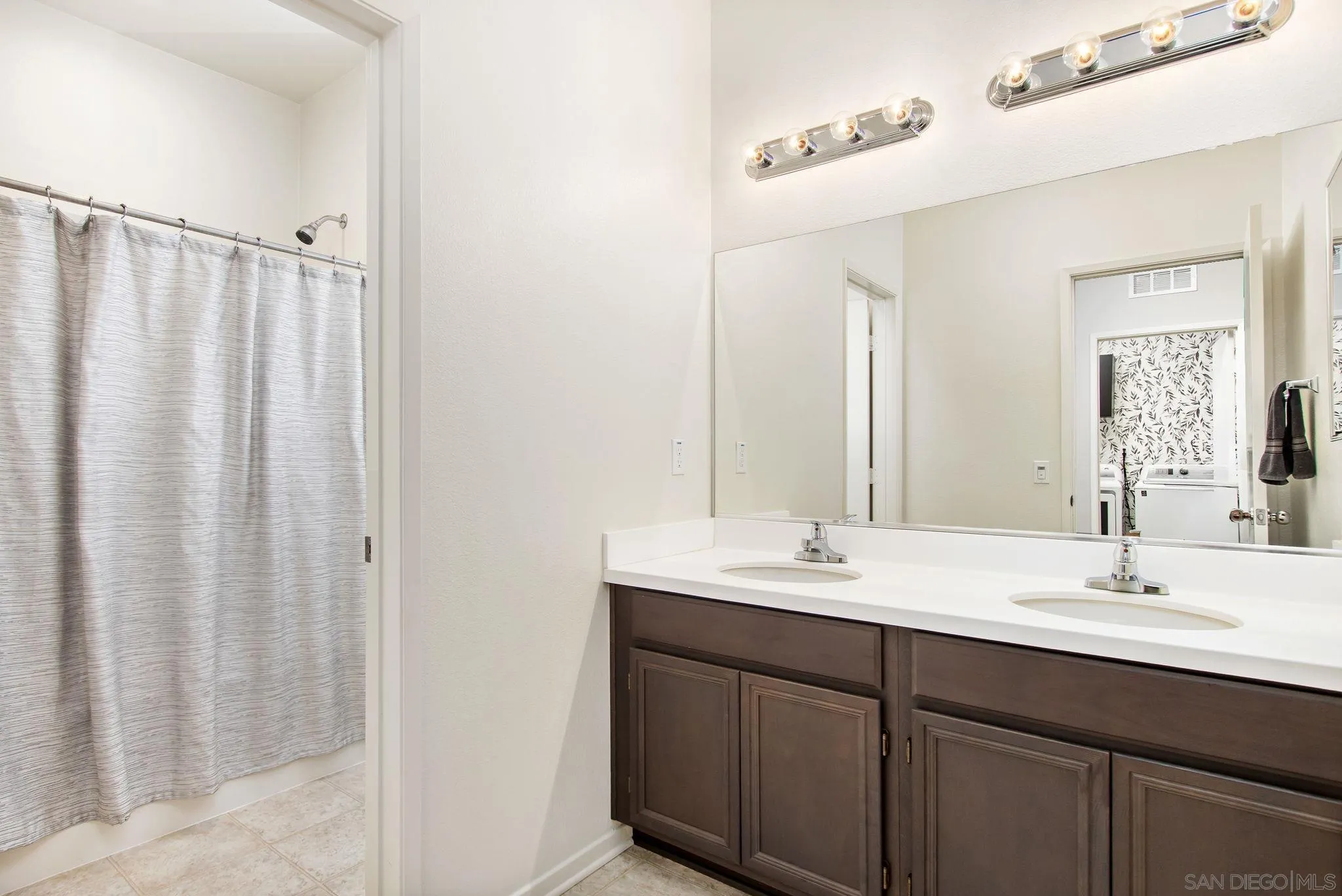 1215 Idanan Road, Unit 1 Chula Vista, CA 91913 - Photo 10 of 21 Gallery Image 10