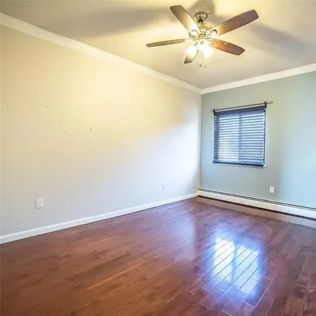 $3,000 | 66 Girard Avenue, Unit 215, Newport, RI 02840