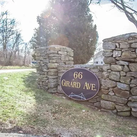 $3,000 | 66 Girard Avenue, Unit 215, Newport, RI 02840