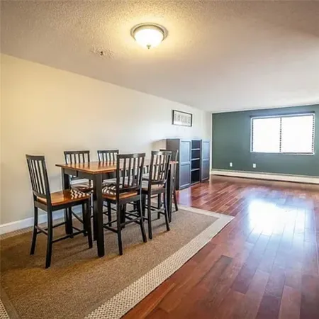 $3,000 | 66 Girard Avenue, Unit 215, Newport, RI 02840