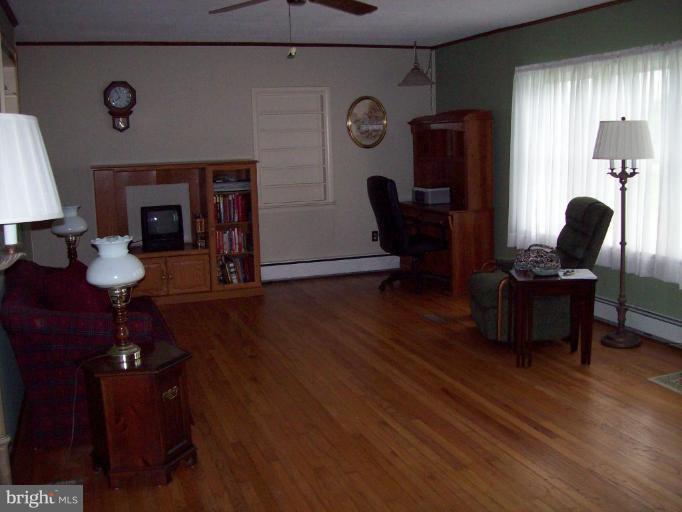 671 Harrington Road Rising Sun, MD 21911 - Photo 10 of 12 Living Room