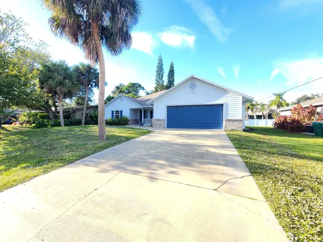 $2,650 | 609 Brookedge Terrace, Sebastian, FL 32958