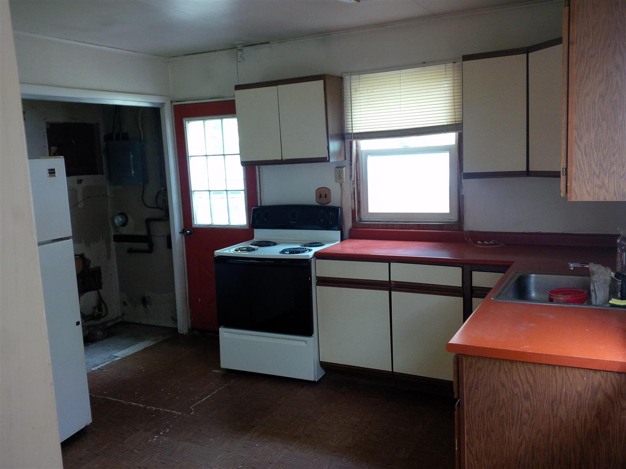 430 West 6th Street Rochester, IN 46975 - Photo 2 of 8