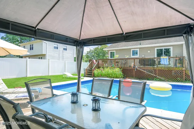 $699,000 | 348 Hilltop Road, Toms River, NJ 08753