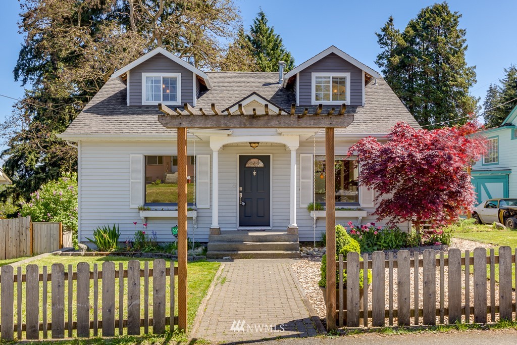 2308 Lowell Road Everett, WA 98203 - Photo 1 of 25