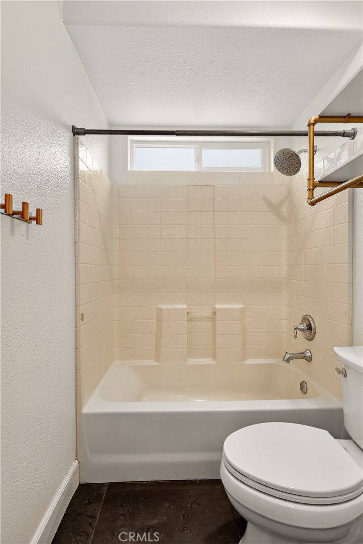 724 Robin Drive Merced, CA 95340 - Photo 27 of 75