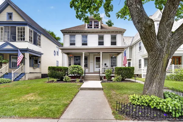 $304,800 | 1071 Parkwood Boulevard, Schenectady, NY 12308