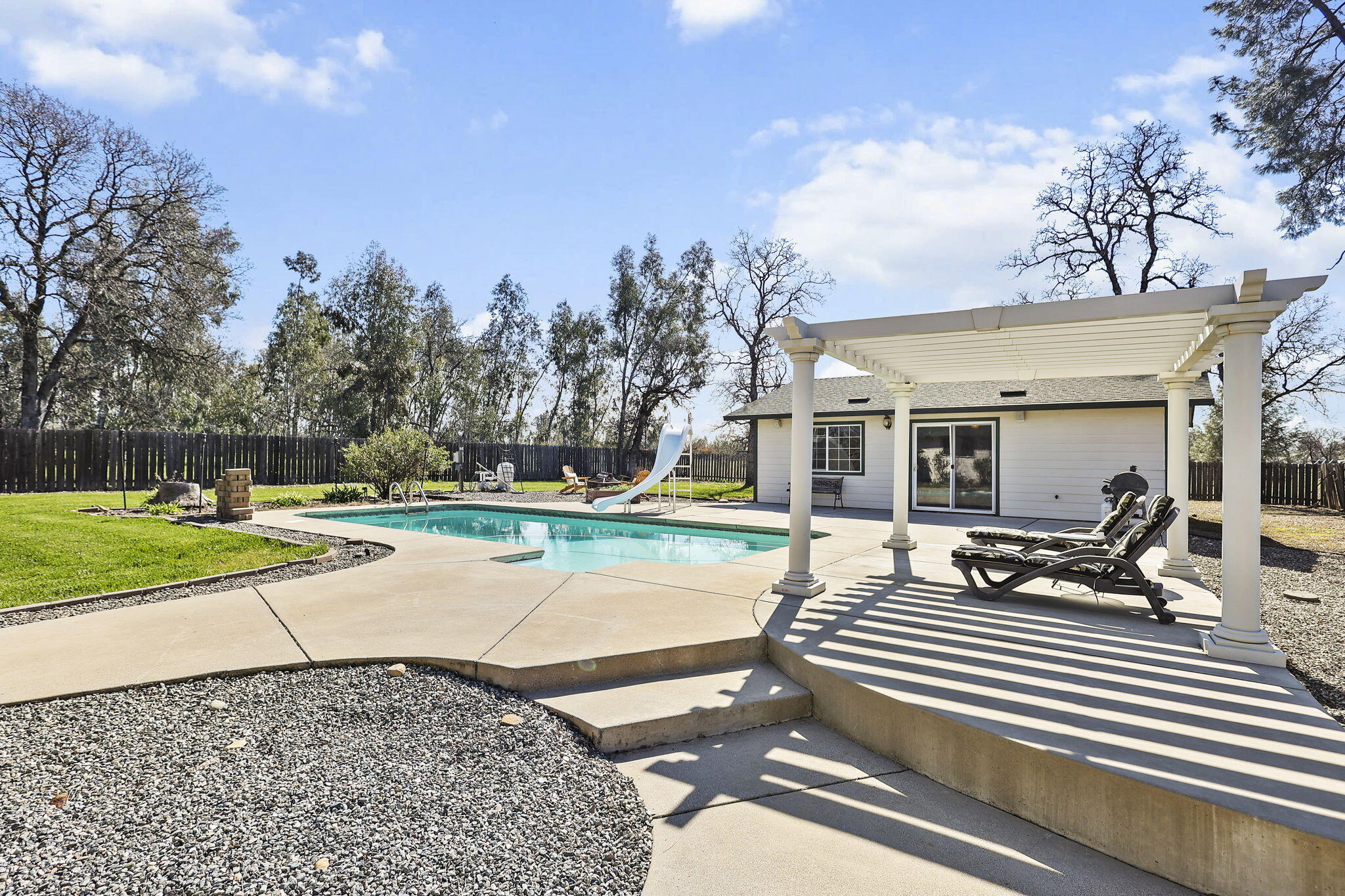 21715 Hidden Acres Road Redding, CA 96003 - Photo 42 of 51 47-web-or-mls-8Q0A7618