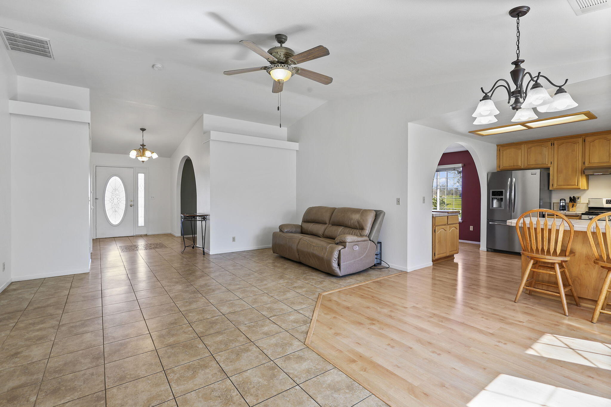 21715 Hidden Acres Road Redding, CA 96003 - Photo 9 of 51 16-web-or-mls-8Q0A7343