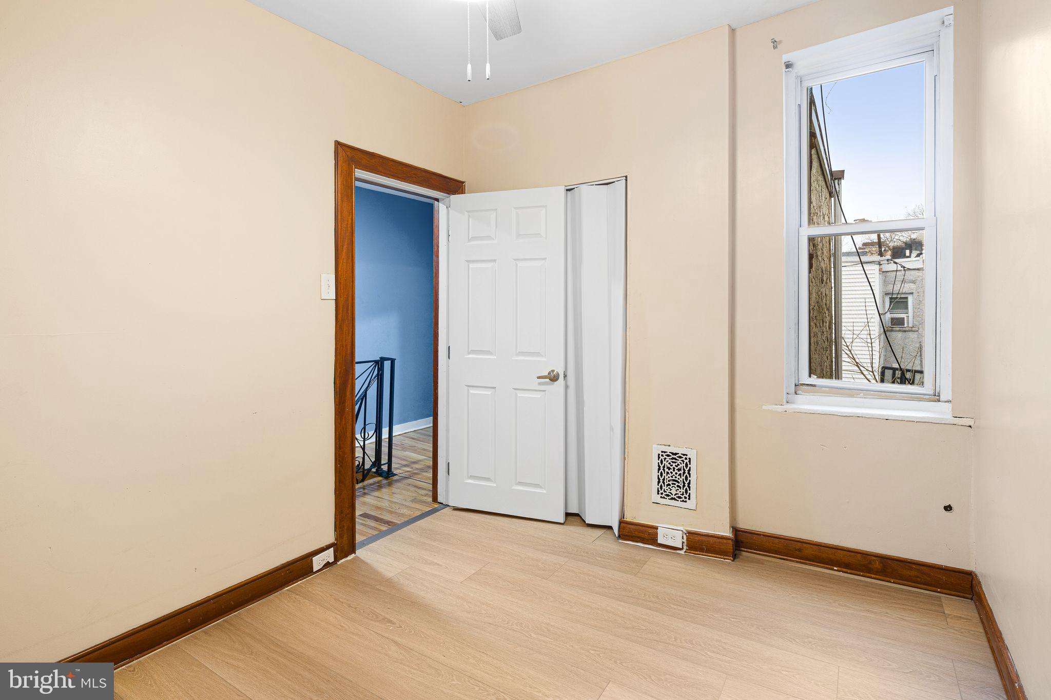 1216 South Bonsall Street Philadelphia, PA 19146 - Photo 13 of 24 Middle Bedroom