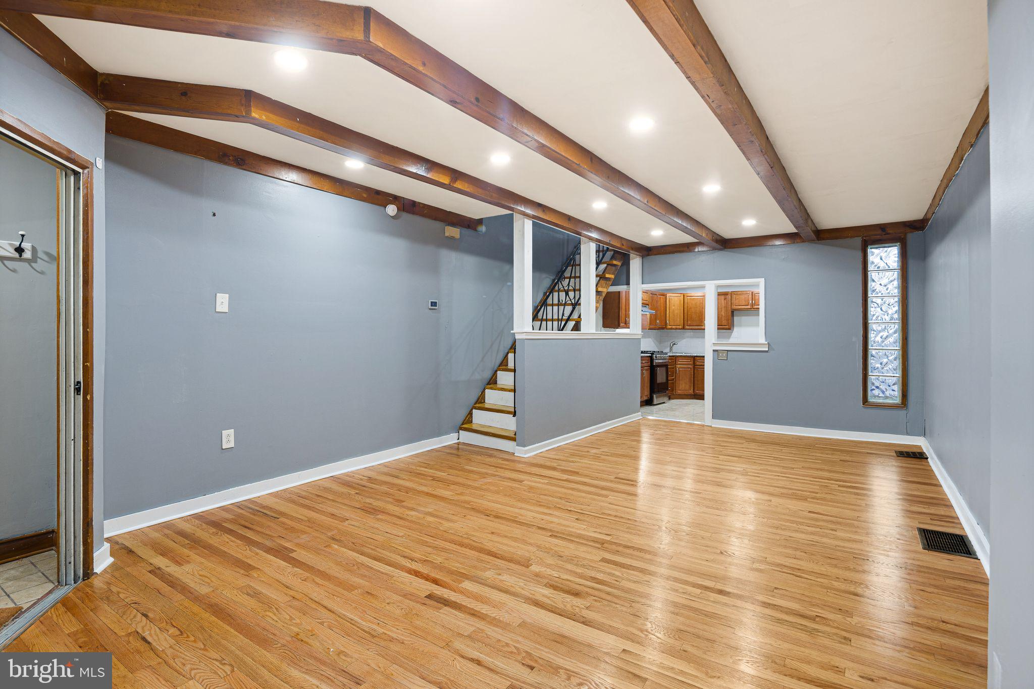 1216 South Bonsall Street Philadelphia, PA 19146 - Photo 4 of 24 Living Room
