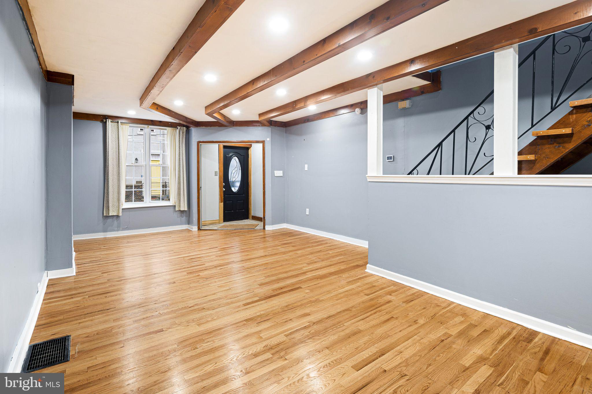 1216 South Bonsall Street Philadelphia, PA 19146 - Photo 5 of 24 Living Room