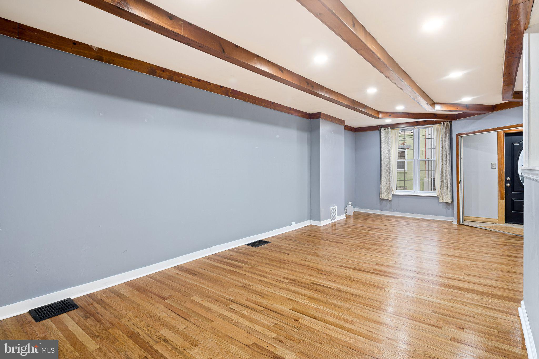 1216 South Bonsall Street Philadelphia, PA 19146 - Photo 6 of 24 Living Room