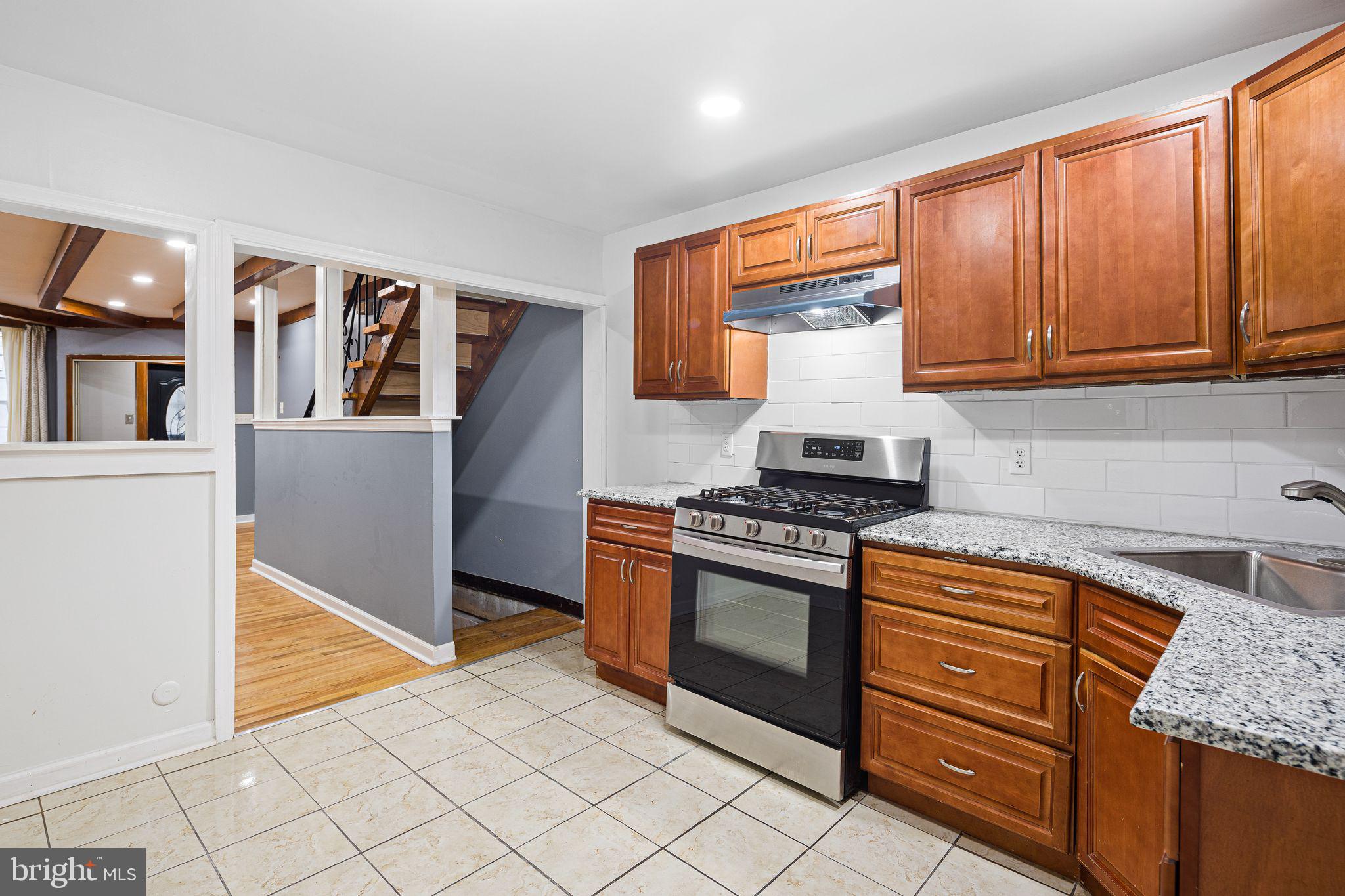 1216 South Bonsall Street Philadelphia, PA 19146 - Photo 9 of 24 Kitchen