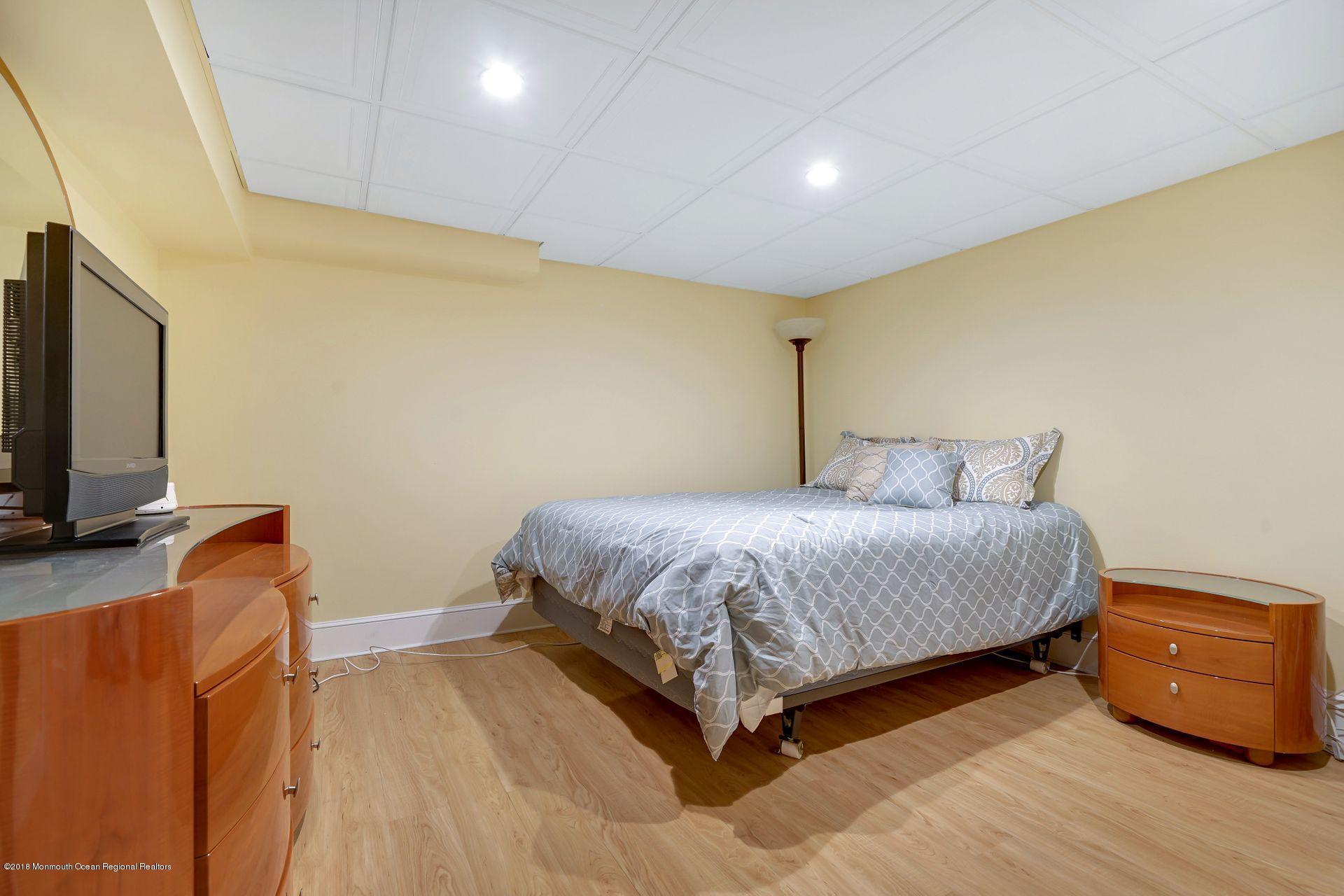 540 Marl Road Colts Neck, NJ 07722 - Photo 44 of 54 52