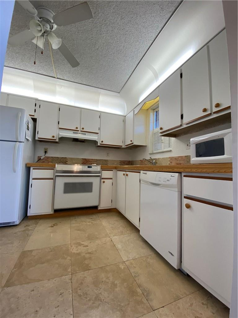 9233 Southwest 8th Street, Unit 109 Boca Raton, FL 33428 - Photo 6 of 40 Photo 6