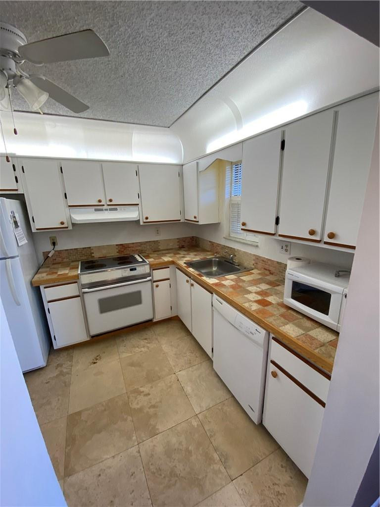 9233 Southwest 8th Street, Unit 109 Boca Raton, FL 33428 - Photo 8 of 40 Photo 8