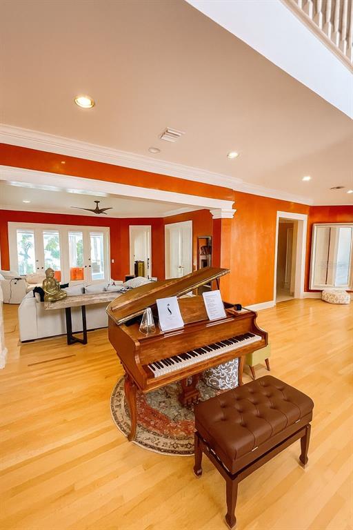 6060 Manasota Key Road Englewood, FL 34223 - Photo 6 of 54 a living room with furniture pool table and pool table