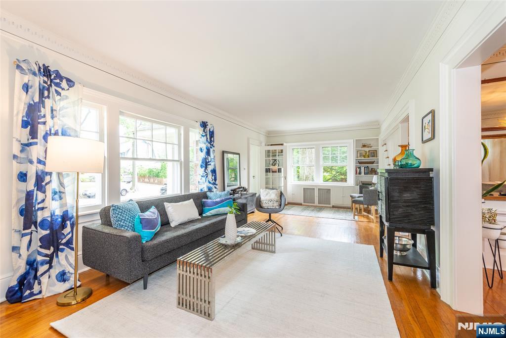 33 Prescott Avenue Glen Ridge, NJ 07028 - Photo 4 of 17