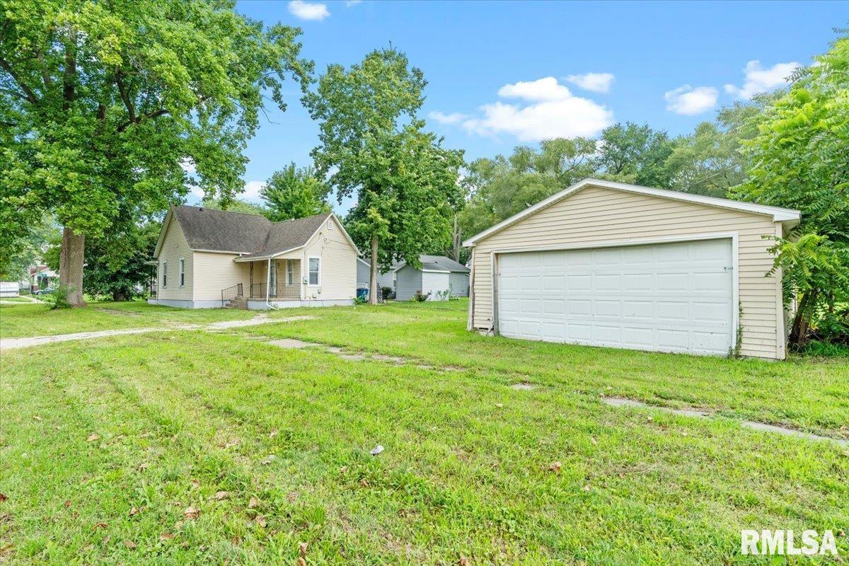 1920 South 7th Street Springfield, IL 62703 - Photo 23 of 24 Gallery Image 23