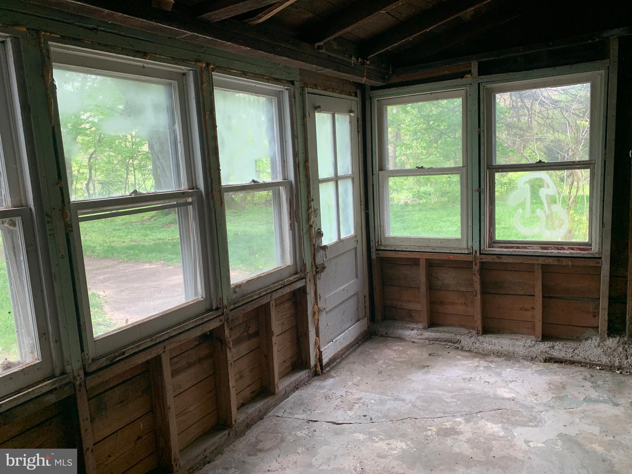 18817 Falls Road Hampstead, MD 21074 - Photo 3 of 26 Enclosed Porch