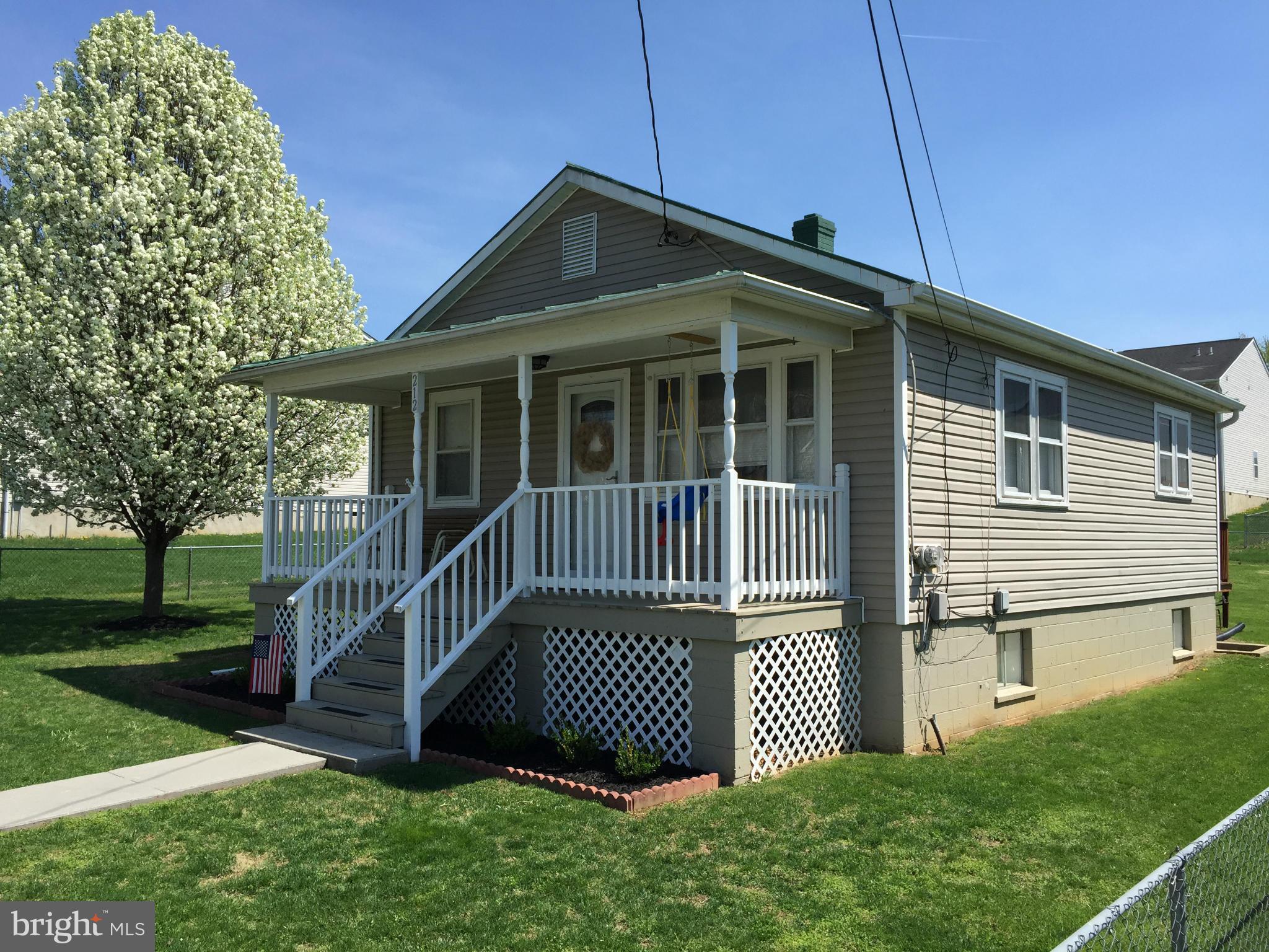 212 East Fourteenth Avenue Ranson, WV 25438 - Photo 2 of 19 Exterior (Front)