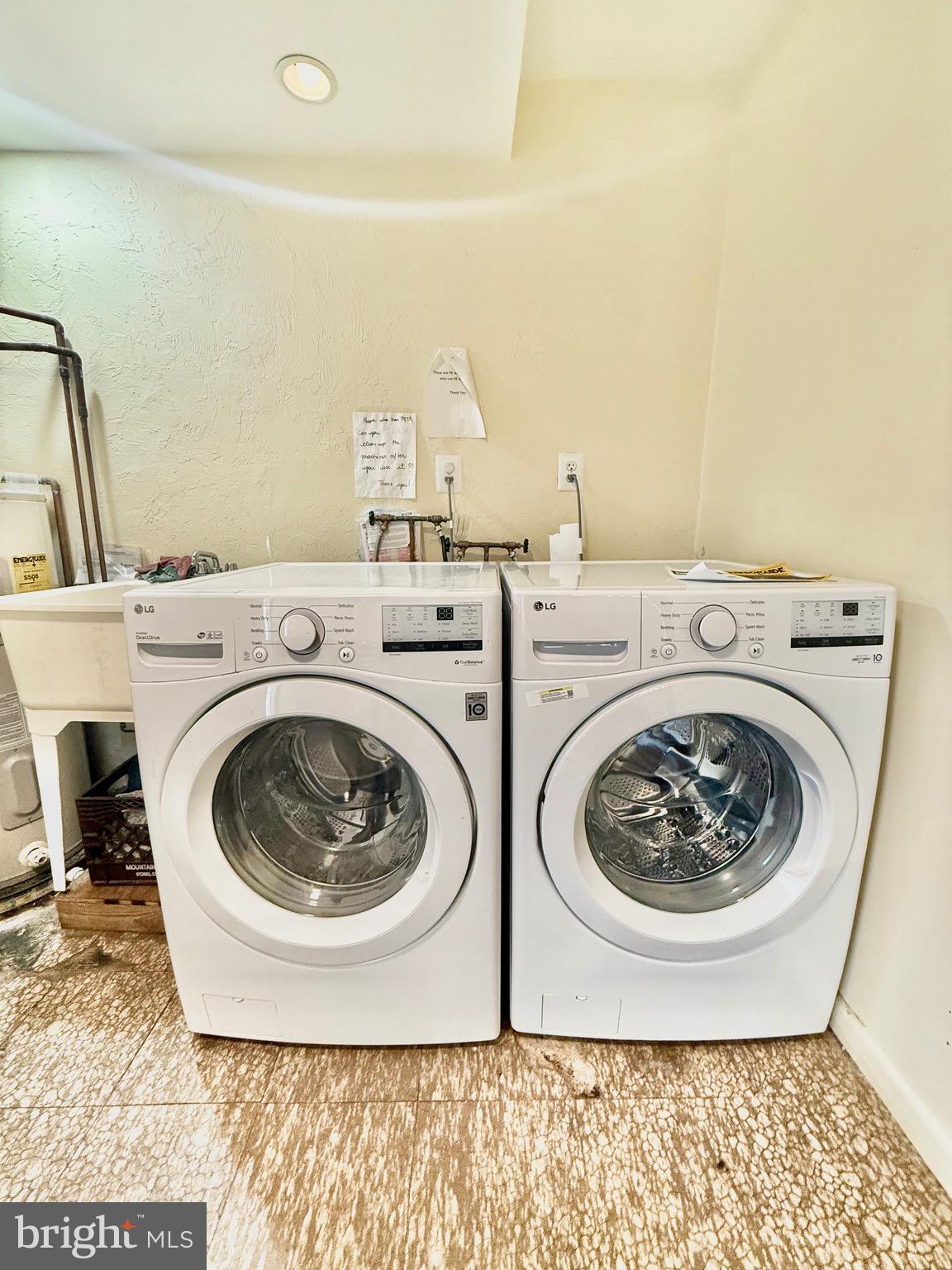 720 West Glebe Road, Unit 2A Alexandria, VA 22305 - Photo 15 of 15 a utility room with sink dryer and washer